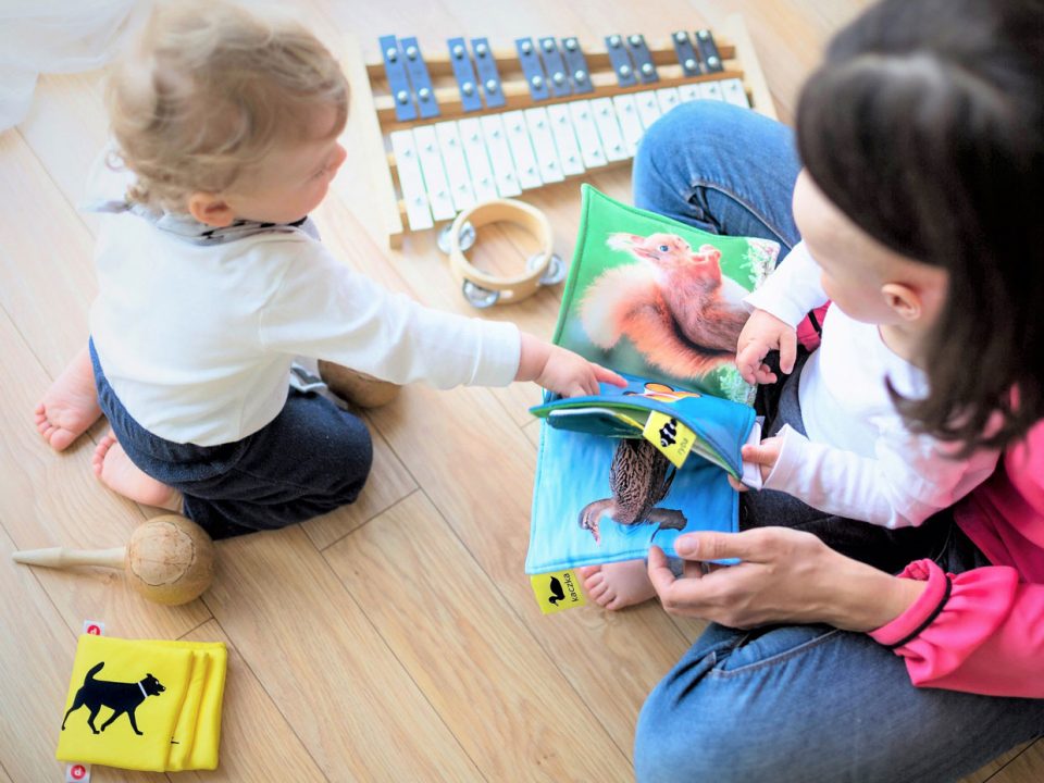 Los niños y sus familias: Una experiencia literaria.